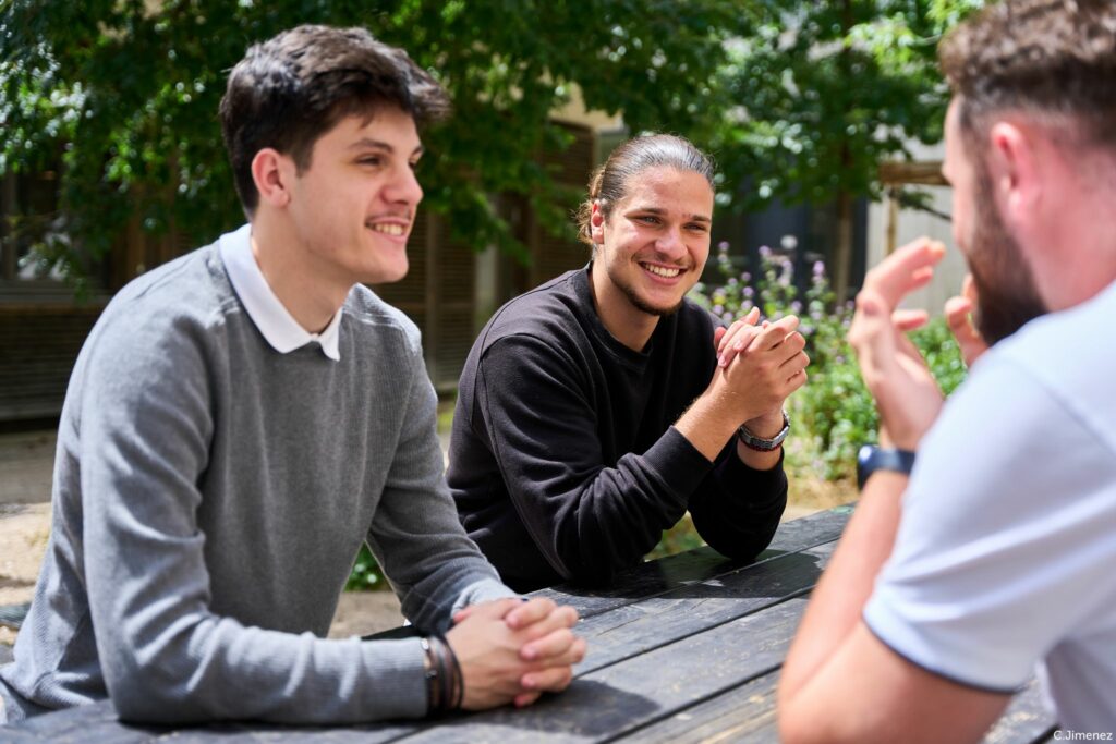 discussion étudiants